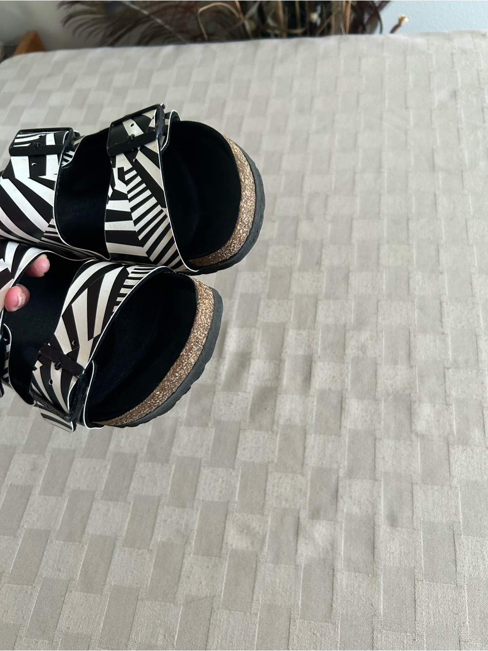 Birkenstock Anthropologie Striped Dazzle Camo Sandals - Picture 11 of 16